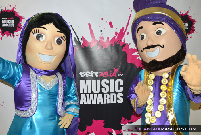 Jeet & Preeto Comedy - Bhangra Mascots - BritAsia TV Music Awards 2014
